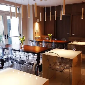La Castellana Loft 3*, Bergamo Italien